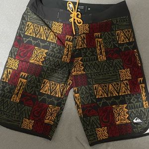 Quicksilver Hawaii Beach Trunks